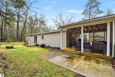 Tiny photo for 1258 N Plank Road, Tawas City, MI 48763 (MLS # 1943911)