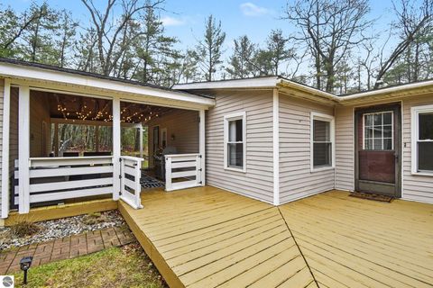 Tiny photo for 1258 N Plank Road, Tawas City, MI 48763 (MLS # 1943911)