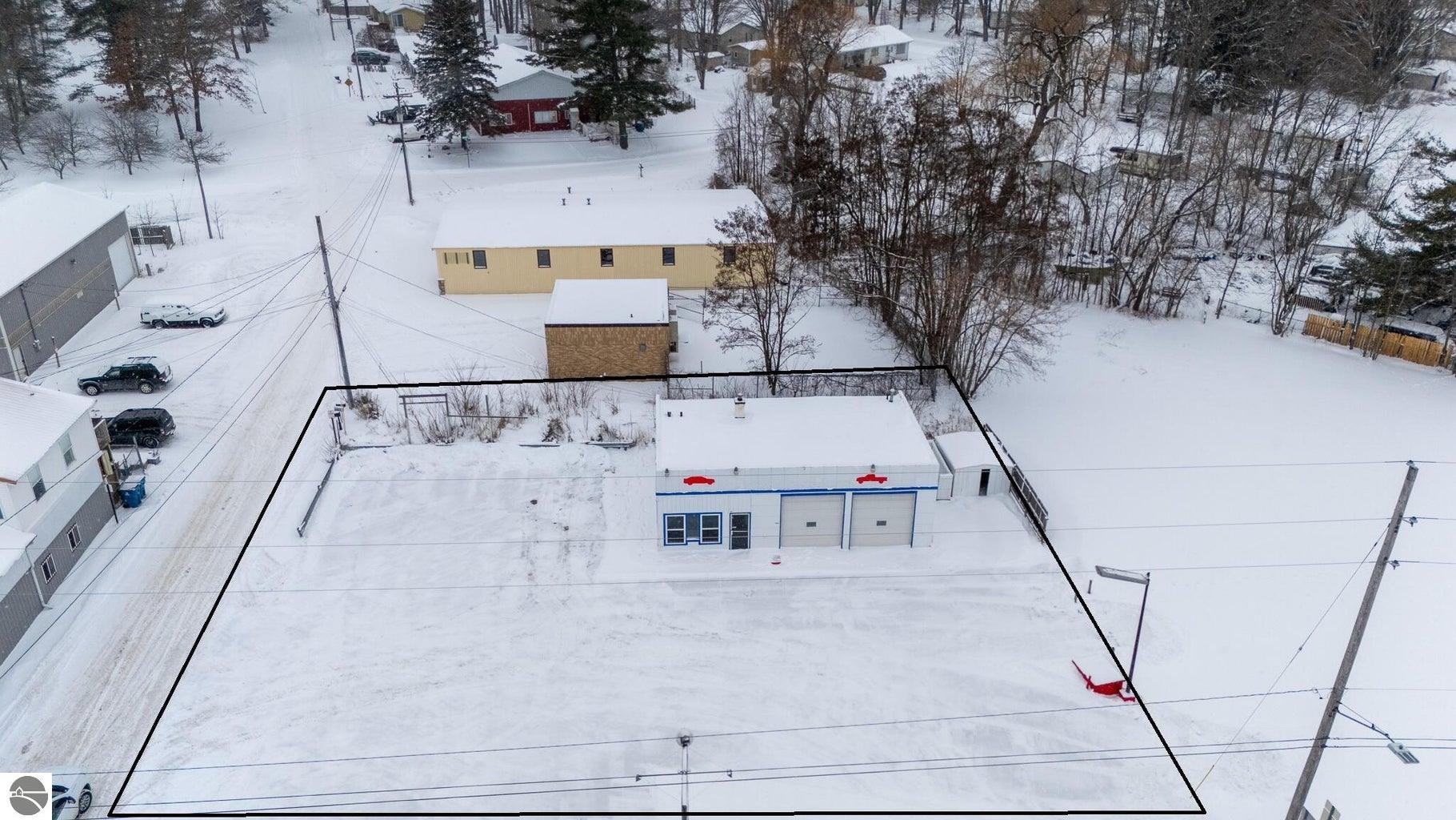 5861 W Houghton Lake Drive