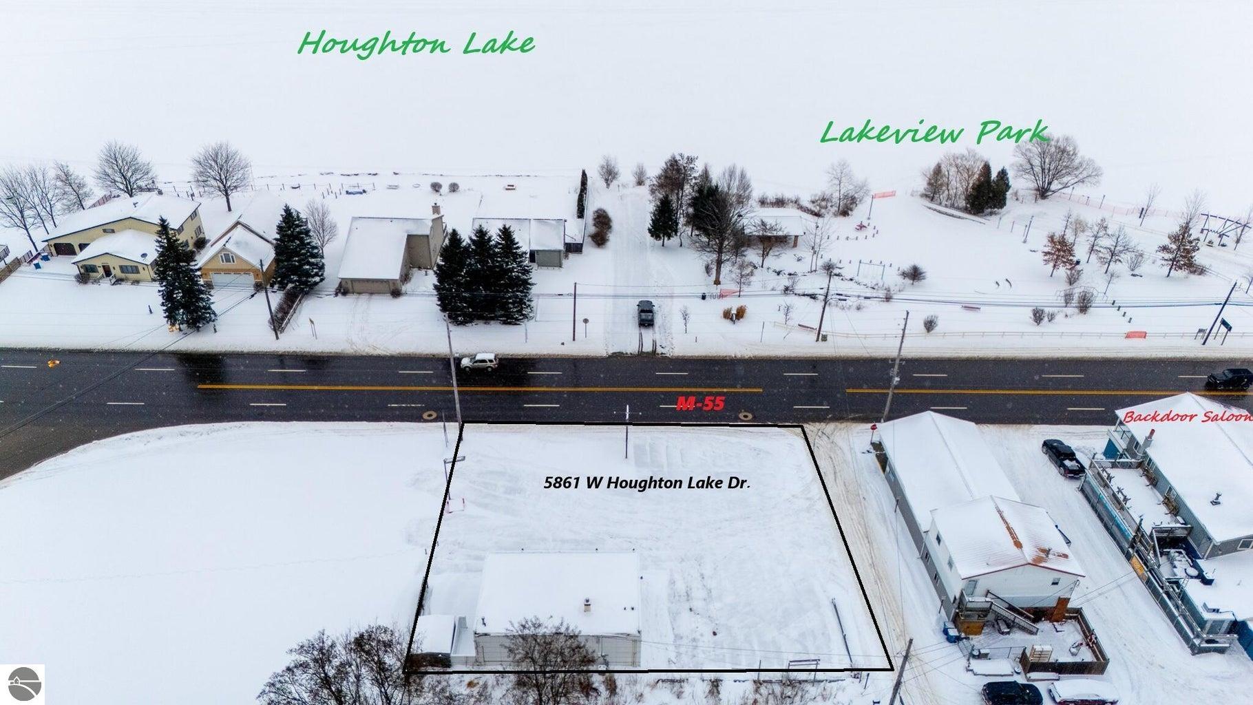 5861 W Houghton Lake Drive