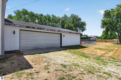 Tiny photo for 204 S Hodges Drive, Perrinton, MI 48871 (MLS # 1948853)