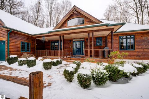 Photo of 4297 Ridge Run, Bellaire, MI 49615 (MLS # 1941858)