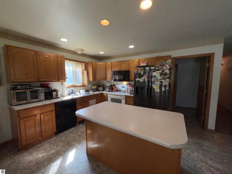 Tiny photo for 709 Linden Street, Cadillac, MI 49601 (MLS # 1950947)