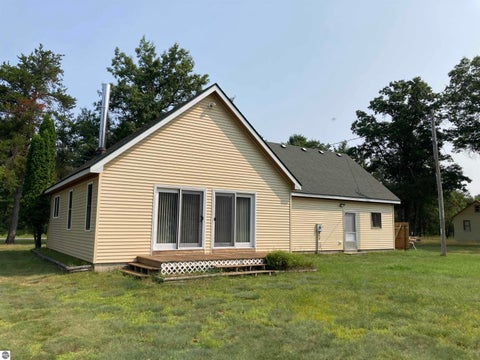 Tiny photo for 3631 W Rose City Road, West Branch, MI 48661 (MLS # 1949116)