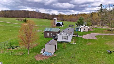 Tiny photo for 16608 12 Mile Road, Leroy, MI 49655 (MLS # 1944575)