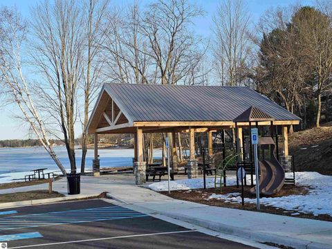 Tiny photo for 221 S Baldwin Street, Lake City, MI 49651 (MLS # 1942842)