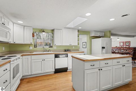 Tiny photo for 8101 Long Lake Road, Hale, MI 48739 (MLS # 1945503)