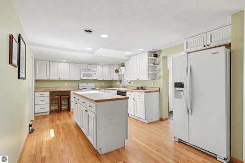 Tiny photo for 8101 Long Lake Road, Hale, MI 48739 (MLS # 1945503)