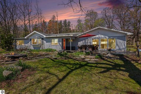 Photo of 8101 Long Lake Road, Hale, MI 48739 (MLS # 1945503)