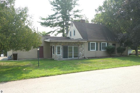 Tiny photo for 134 Wilson Drive, St Louis, MI 48880 (MLS # 1949112)