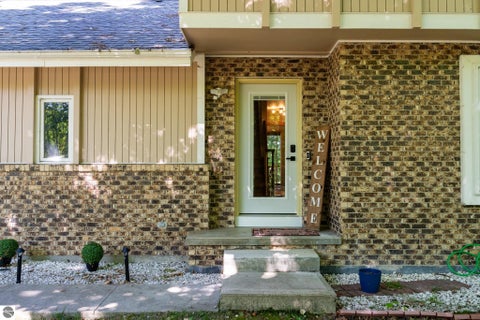 Tiny photo for 804 Ashland Drive, Mt Pleasant, MI 48858 (MLS # 1948375)