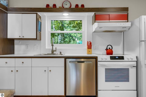 Tiny photo for 110 W Park Drive, Northport, MI 49670 (MLS # 1950755)