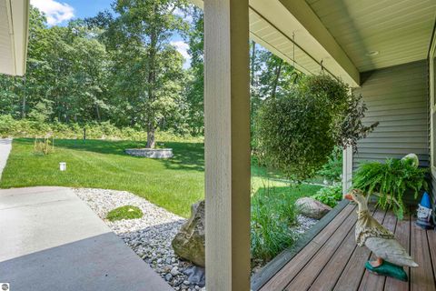 Tiny photo for 180 Hunters Ridge, Cadillac, MI 49601 (MLS # 1942204)