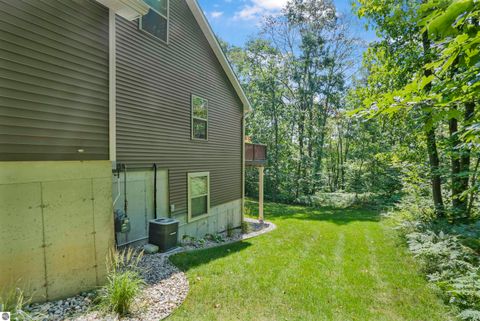 Tiny photo for 180 Hunters Ridge, Cadillac, MI 49601 (MLS # 1942204)