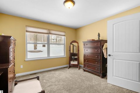 Tiny photo for 180 Hunters Ridge, Cadillac, MI 49601 (MLS # 1942204)