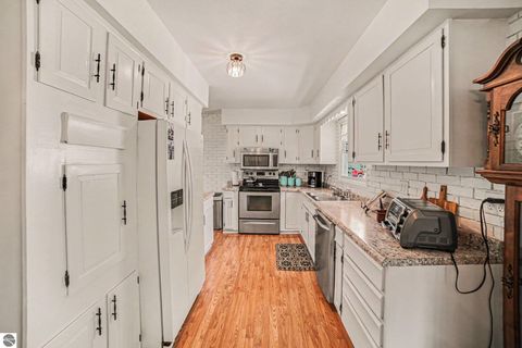 Tiny photo for 4389 Pine River Road, St Louis, MI 48880 (MLS # 1945756)