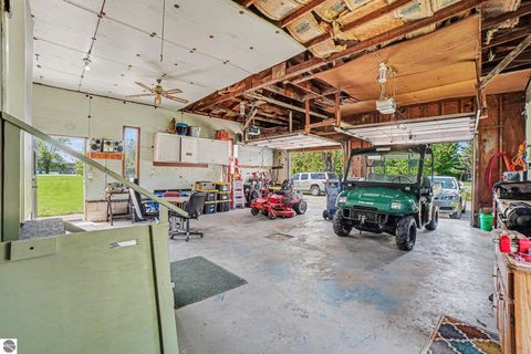 Tiny photo for 4389 Pine River Road, St Louis, MI 48880 (MLS # 1945756)
