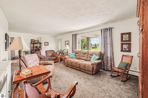 Tiny photo for 4389 Pine River Road, St Louis, MI 48880 (MLS # 1945756)