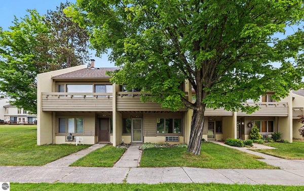 5000 S TOWNHOUSE DR # J8, CEDAR, MI 49621 - Image 82d0f99caeb24628f533be2a97d9fb16/2679098918