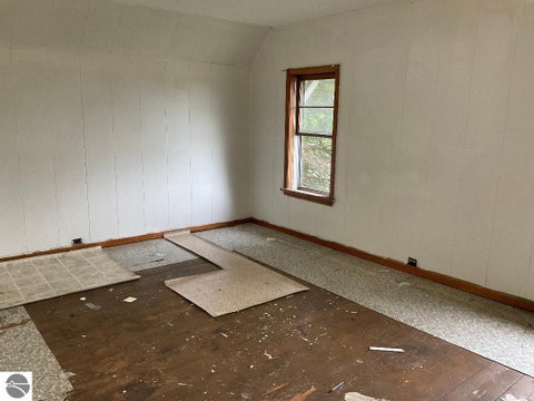 Tiny photo for 124 W Pine Street, Cadillac, MI 49601 (MLS # 1948761)