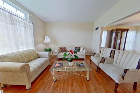 Tiny photo for 1522 Eastpointe Drive, Mt Pleasant, MI 48858 (MLS # 1944307)