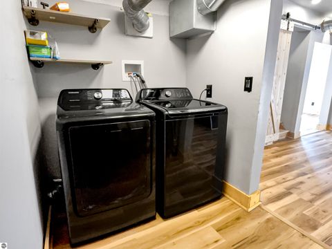 Tiny photo for 544 W Upton Avenue, Reed City, MI 49307 (MLS # 1942416)