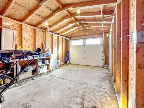 Tiny photo for 544 W Upton Avenue, Reed City, MI 49307 (MLS # 1942416)