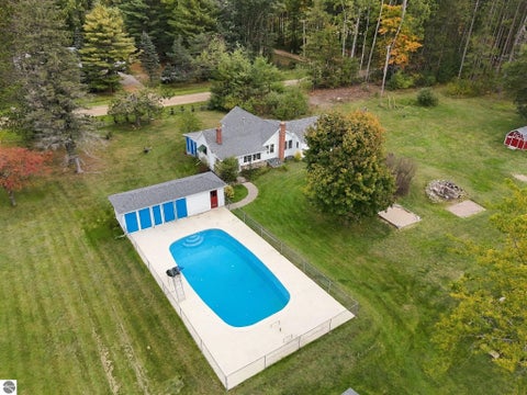 Tiny photo for 10590 Silsby Road, Roscommon, MI 48653 (MLS # 1951806)