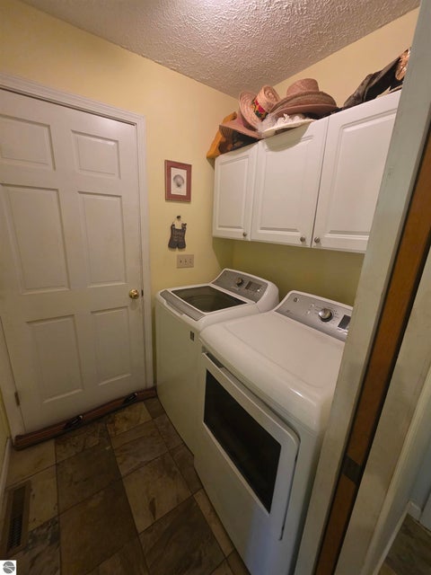 Tiny photo for 10590 Silsby Road, Roscommon, MI 48653 (MLS # 1951806)