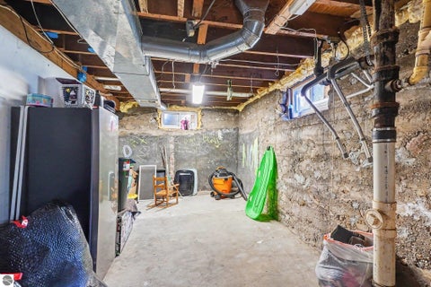 Tiny photo for 211 E Sixth ST, Clare, MI 48617 (MLS # 1951105)