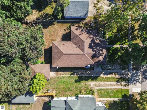 Tiny photo for 211 E Sixth ST, Clare, MI 48617 (MLS # 1951105)