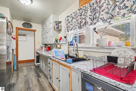 Tiny photo for 211 E Sixth ST, Clare, MI 48617 (MLS # 1951105)