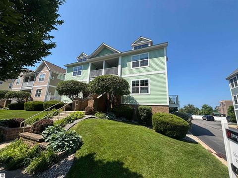 Tiny photo for 707 E State Street #D, Traverse City, MI 49686 (MLS # 1944764)