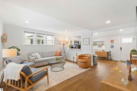 Tiny photo for 706 Forest Avenue, Frankfort, MI 49635 (MLS # 1942904)