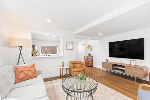 Tiny photo for 706 Forest Avenue, Frankfort, MI 49635 (MLS # 1942904)