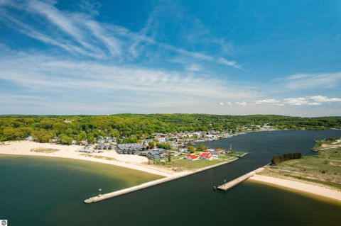 Tiny photo for 706 Forest Avenue, Frankfort, MI 49635 (MLS # 1942904)