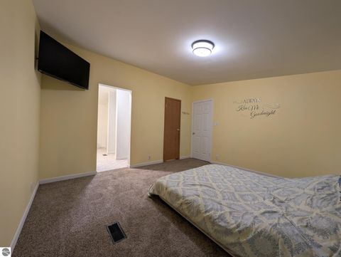 Tiny photo for 6930 E Willard Road, Vestaburg, MI 48891 (MLS # 1942992)