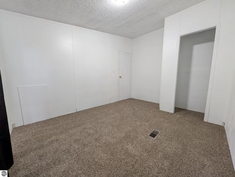 Tiny photo for 6930 E Willard Road, Vestaburg, MI 48891 (MLS # 1942992)