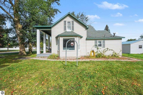 Tiny photo for 201 6th Avenue, Tawas City, MI 48763 (MLS # 1951263)