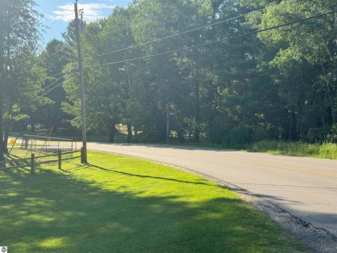 Tiny photo for 1816 Onondaga Trail, West Branch, MI 48661 (MLS # 1947585)