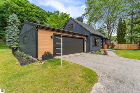 Tiny photo for 7284 S West Bayshore Drive, Traverse City, MI 49684 (MLS # 1946462)
