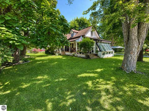 Tiny photo for 325 Spruce Street, Traverse City, MI 49684 (MLS # 1947865)