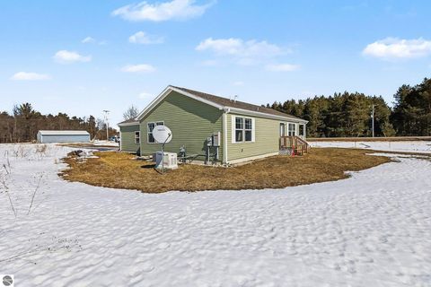 Tiny photo for 2968 Bowerman Road, Kingsley, MI 49649 (MLS # 1943514)