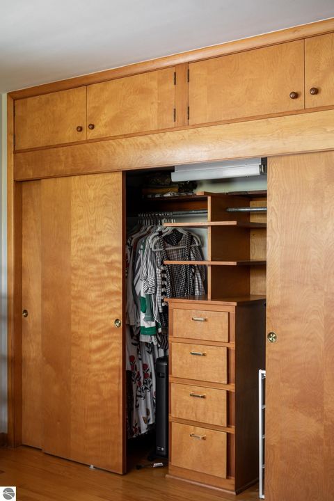 Tiny photo for 633 W Twelfth Street, Traverse City, MI 49684 (MLS # 1942181)