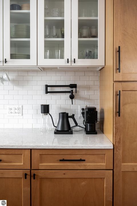 Tiny photo for 633 W Twelfth Street, Traverse City, MI 49684 (MLS # 1942181)