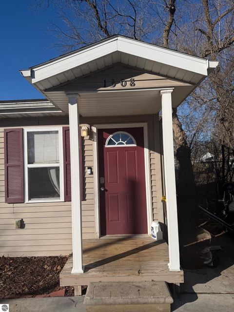 Tiny photo for 1308 Granger, Mt Pleasant, MI 48858 (MLS # 1942450)