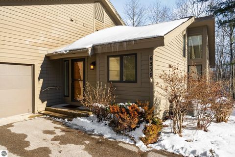 Tiny photo for 6550 Mission Ridge, Traverse City, MI 49686 (MLS # 1941663)