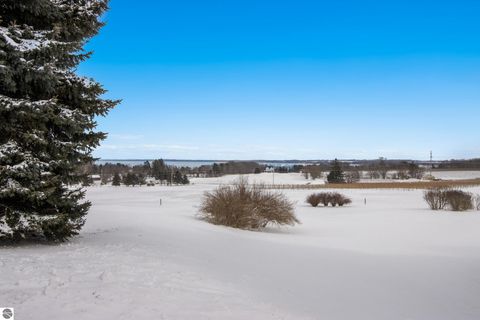 Tiny photo for 7852 Underwood Ridge, Traverse City, MI 49686 (MLS # 1942537)