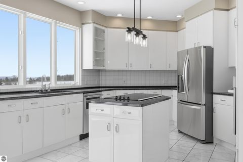 Tiny photo for 7852 Underwood Ridge, Traverse City, MI 49686 (MLS # 1942537)