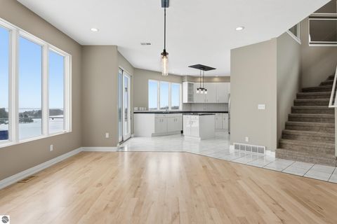 Tiny photo for 7852 Underwood Ridge, Traverse City, MI 49686 (MLS # 1942537)